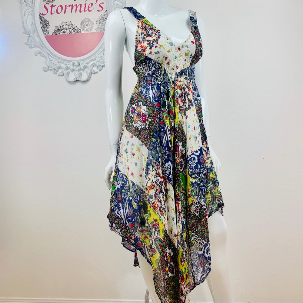 🎉HP🎉 Etc. /Mixed Floral Pattern Multicolor Dress